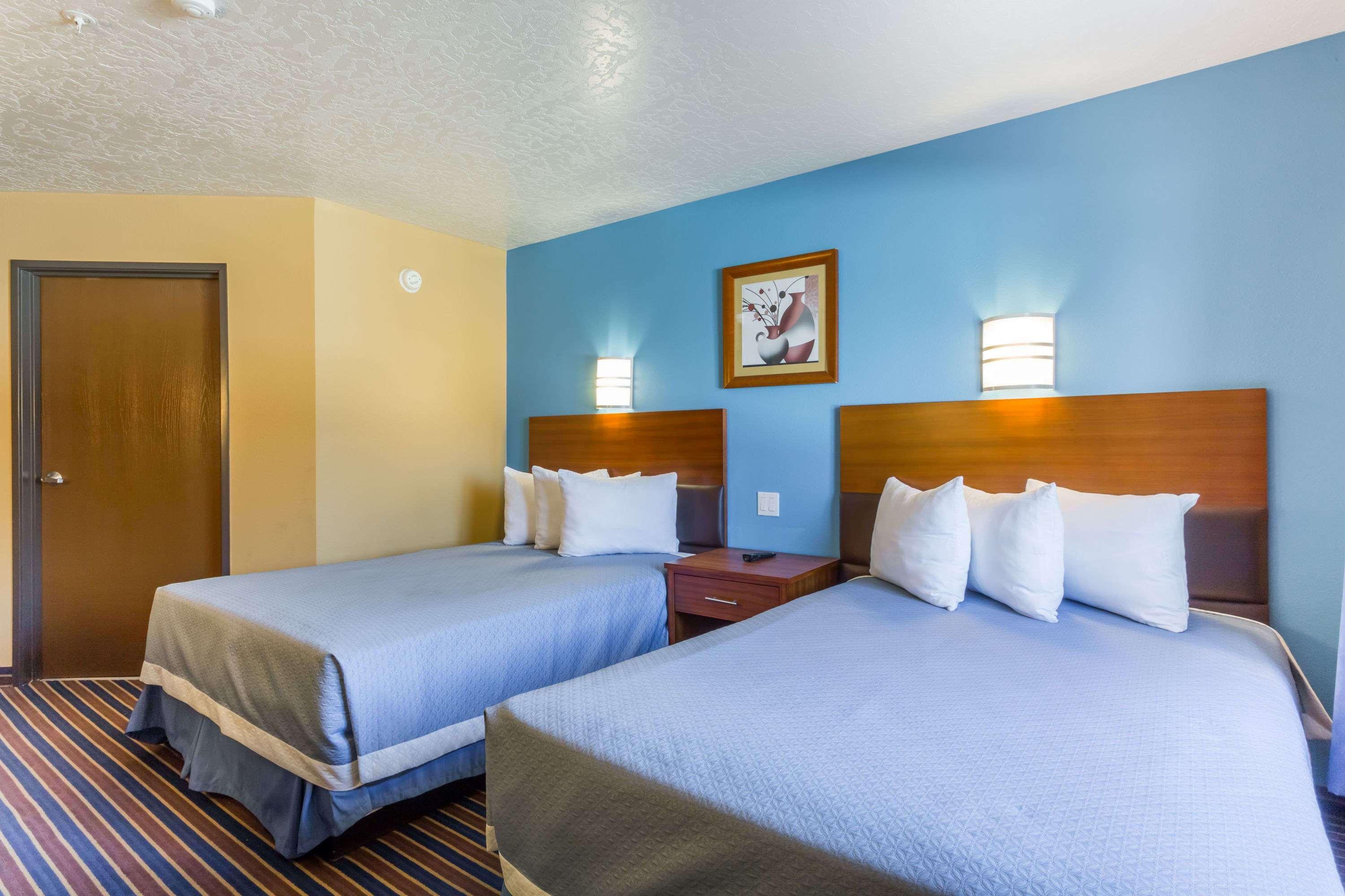 Days Inn By Wyndham Vernal Exteriér fotografie